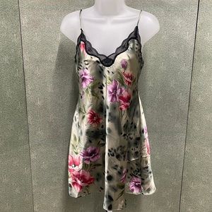 LAI design nighty w/ lightweight robe